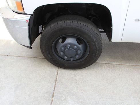 Used 2014 Chevrolet Silverado 3500 W/T w/ Skid Plate Package image 19