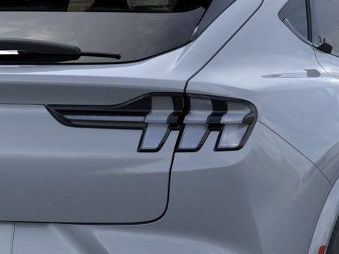 New 2026 Ford Mustang Mach-E Premium image 21