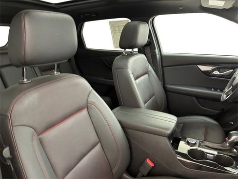 Used 2022 Chevrolet Blazer RS w/ Enhanced Convenience Package image 14