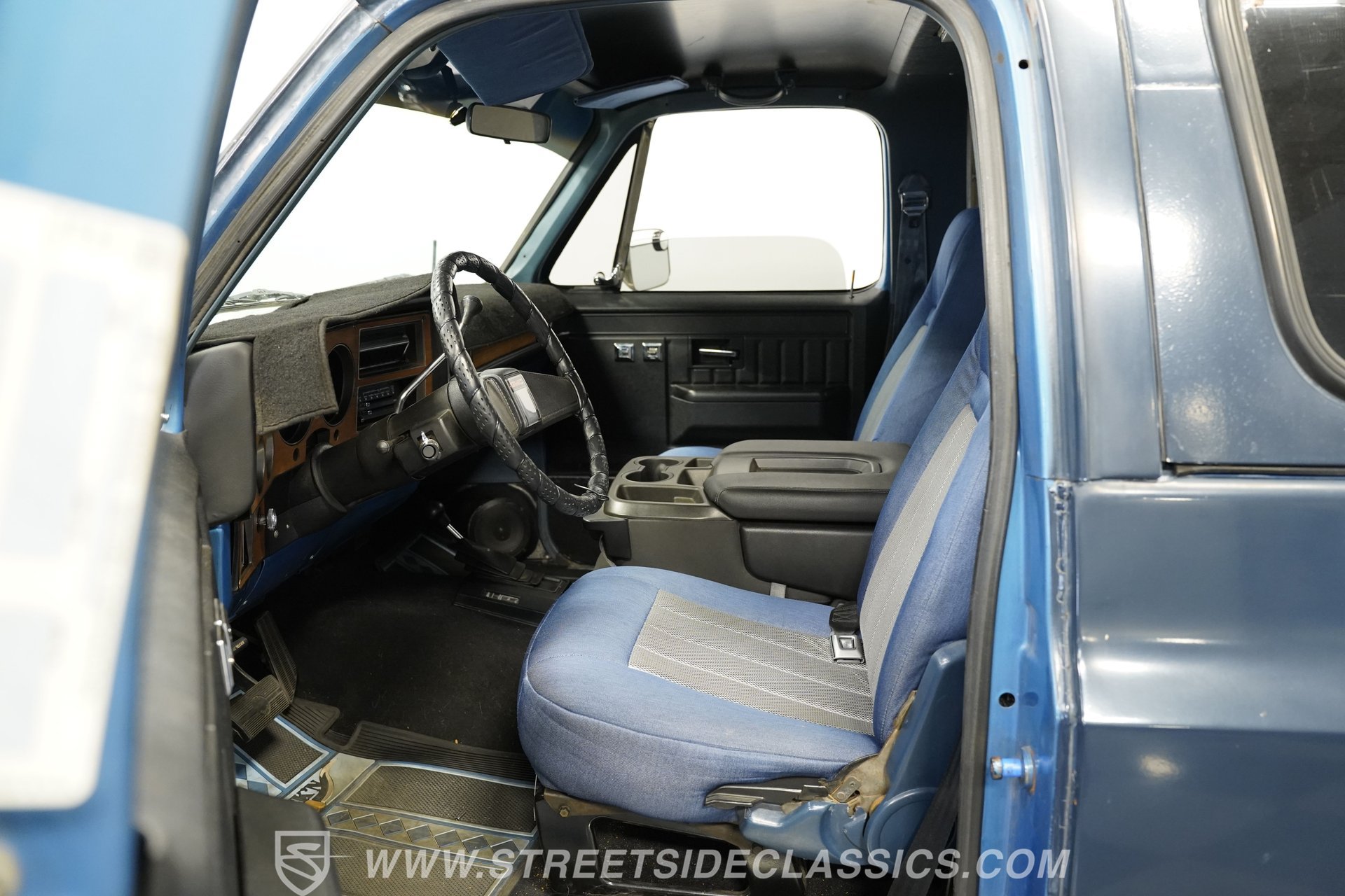 Used 1988 GMC Jimmy 4WD image 3