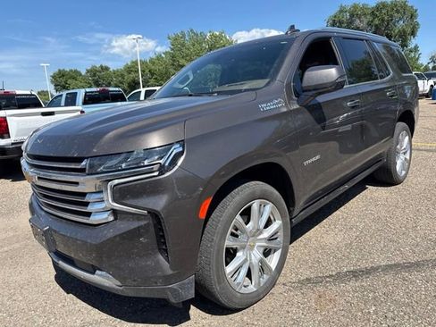 Used 2021 Chevrolet Tahoe High Country w/ Premium Package AWD/4WD image 8