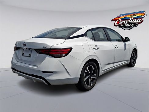 Used 2024 Nissan Sentra SV FWD image 6