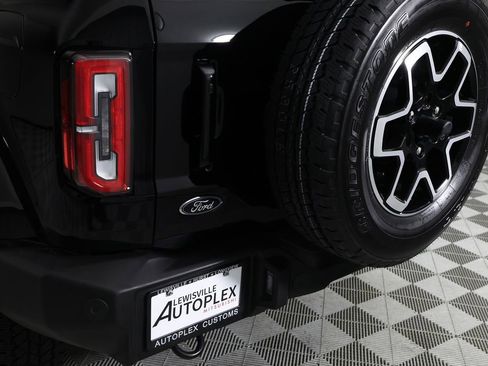 Used 2025 Ford Bronco Outer Banks image 49