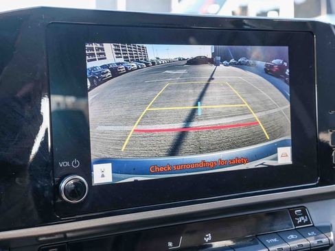 Used 2025 Toyota Camry LE FWD image 23