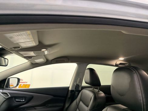 Used 2023 Nissan Murano SV w/ SV Midnight Edition Package FWD image 15