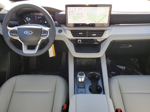 New 2026 Ford Explorer Active image 27
