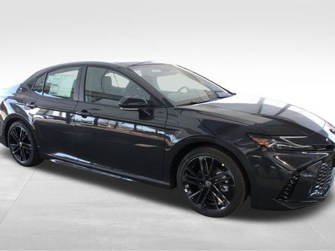 New 2026 Toyota Camry XSE FWD image 19