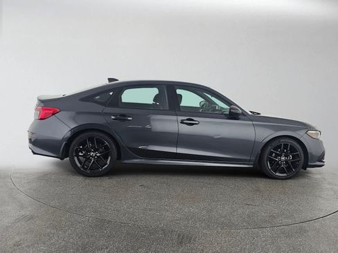 Used 2023 Honda Civic Sport image 2