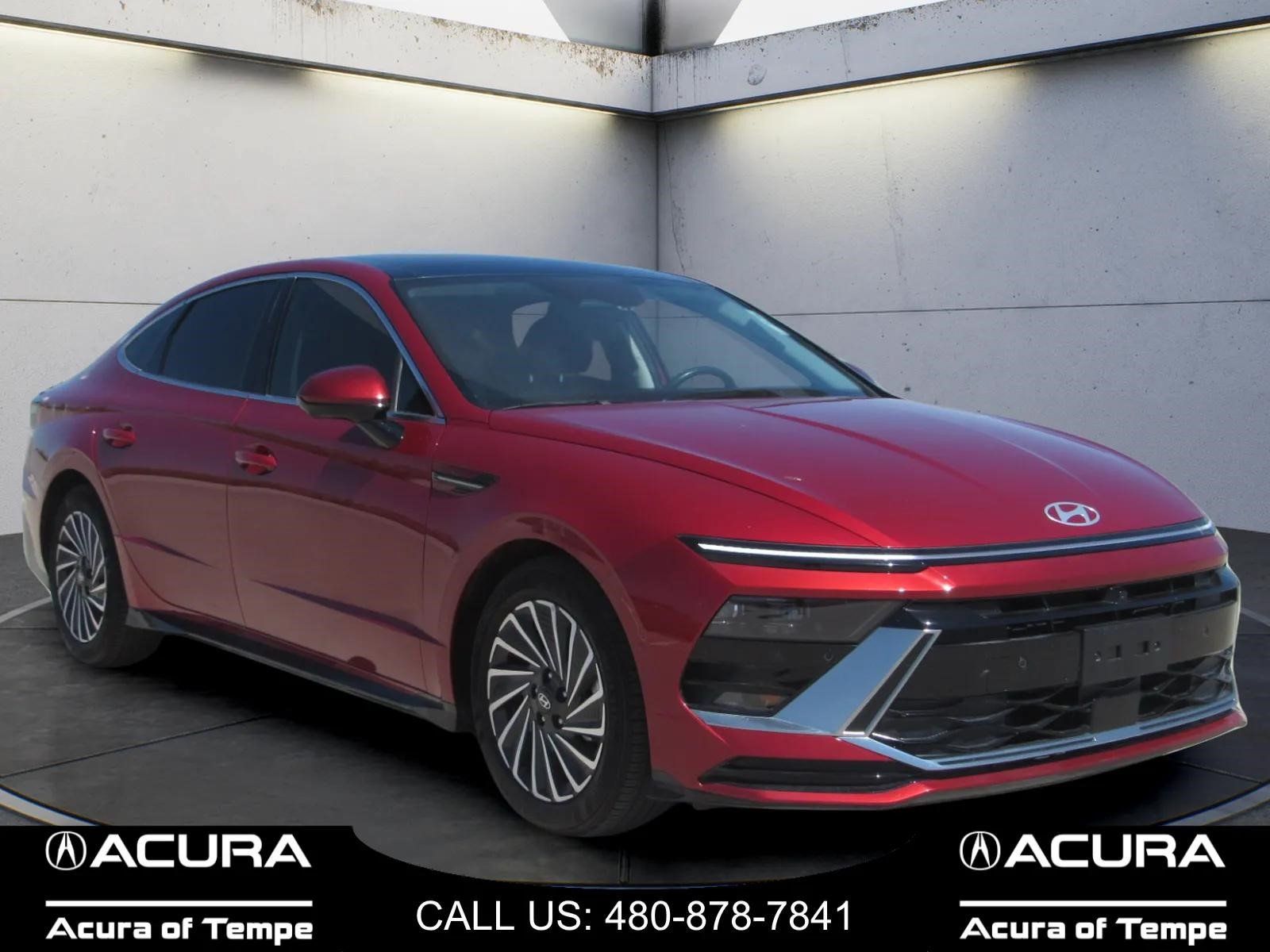 Used 2026 Hyundai Sonata Limited FWD image 2
