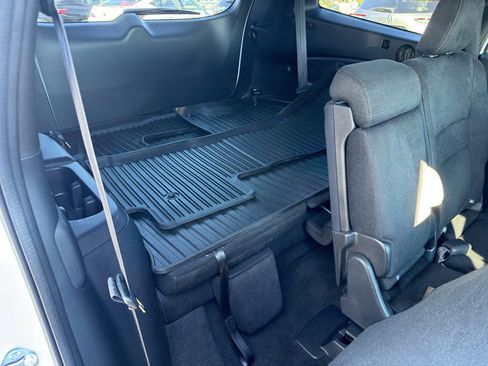 Used 2022 Honda Pilot Sport image 15