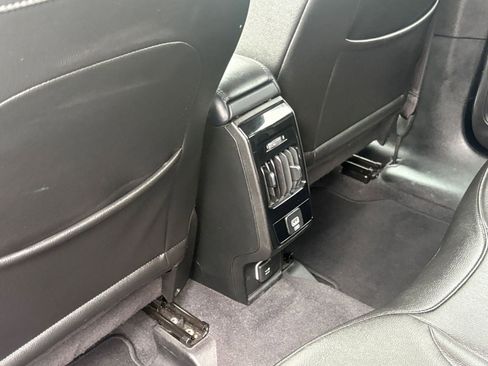 Used 2025 Jeep Compass Limited image 23