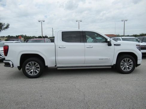 Used 2022 GMC Sierra 1500 Denali AWD/4WD image 2