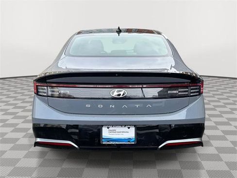 Certified 2024 Hyundai Sonata SEL w/ Convenience Package image 4