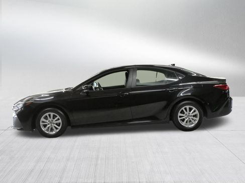 Certified 2025 Toyota Camry LE FWD image 5