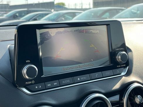 Used 2025 Nissan Sentra S FWD image 22