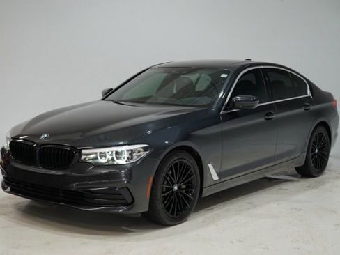 Used 2019 BMW 540i xDrive w/ Convenience Package AWD/4WD image 3