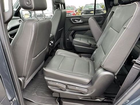 Used 2021 GMC Yukon SLT w/ SLT Luxury Plus Package AWD/4WD image 12
