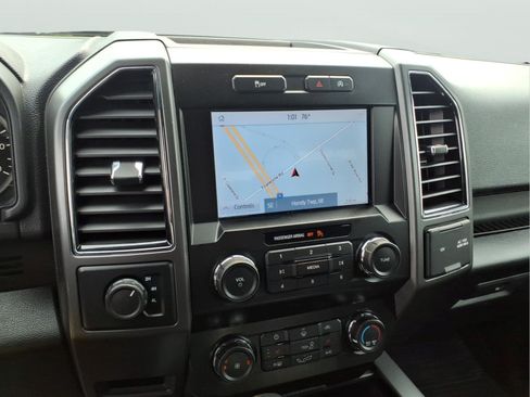 Used 2020 Ford F150 XLT w/ Equipment Group 302A Luxury AWD/4WD image 17