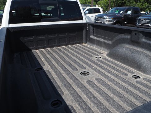 New 2025 RAM 3500 Longhorn image 10