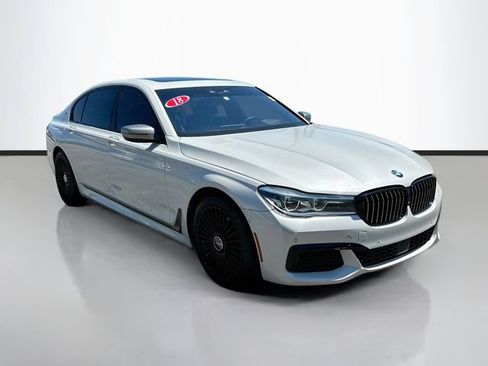 Used 2018 BMW M760i xDrive AWD/4WD image 3