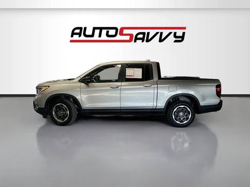 Used 2025 Honda Ridgeline TrailSport image 4
