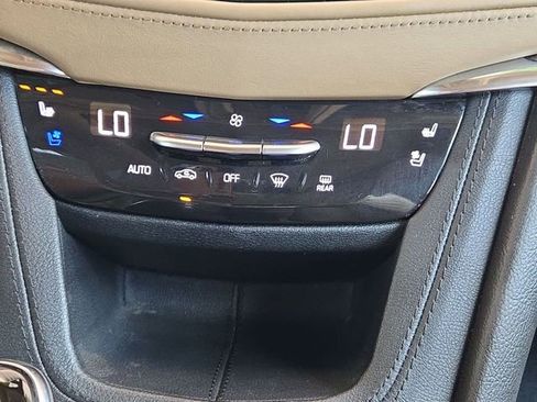 Used 2020 Cadillac XT5 Sportv w/ Platinum Package AWD/4WD image 19