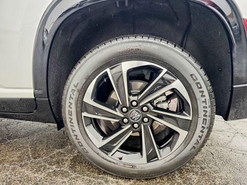 Used 2025 Buick Enclave Sport Touring image 13