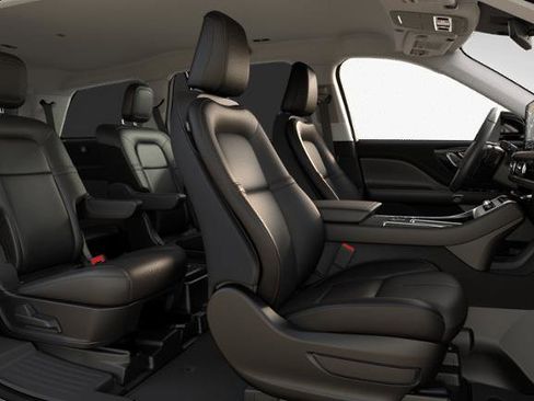 New 2026 Lincoln Aviator AWD image 28