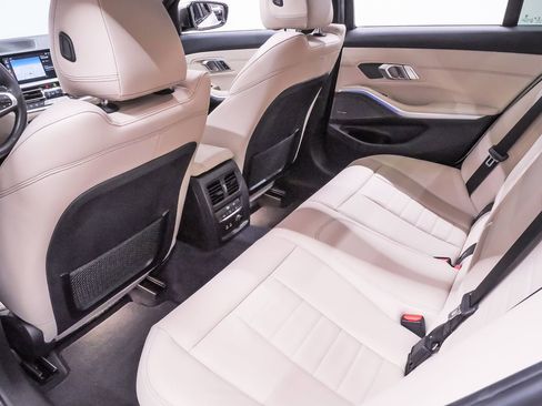 Used 2020 BMW M340i image 11