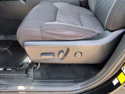Used 2021 Toyota Tundra SR5 RWD image 13