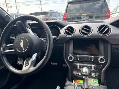 Used 2018 Ford Mustang GT Premium w/ Equipment Group 401A RWD image 15
