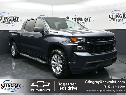 Used 2020 Chevrolet Silverado 1500 Custom w/ Custom Value Package image 1
