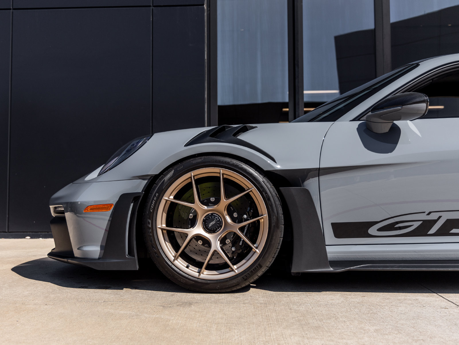 Certified 2025 Porsche 911 GT3 RS RWD image 19