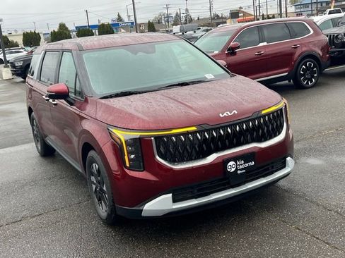 New 2026 Kia Carnival LXS FWD image 7