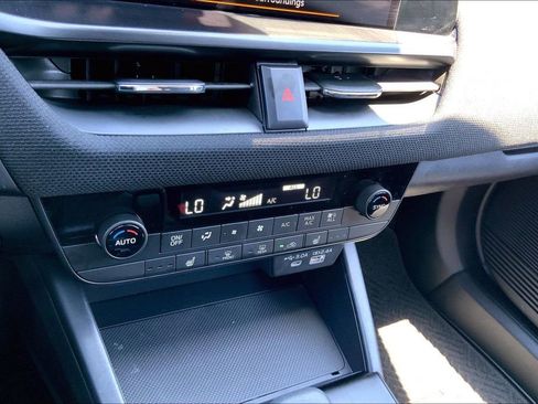 Certified 2026 Subaru Outback Premium AWD/4WD image 15