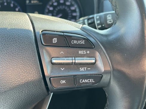 Used 2021 Hyundai Kona SEL w/ Cargo Package image 13