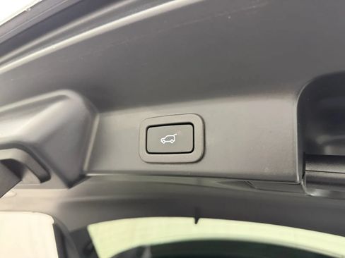 Used 2021 Jaguar F-PACE R-Dynamic S AWD/4WD image 49
