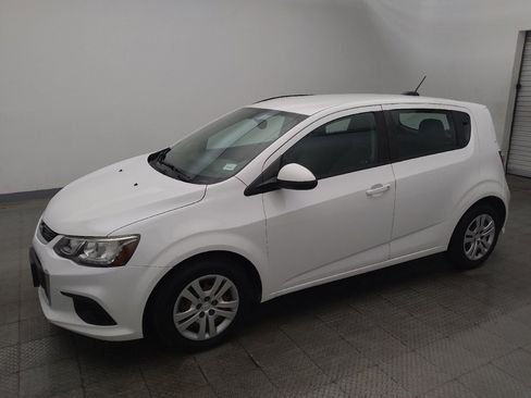 Used 2019 Chevrolet Sonic LT FWD image 2