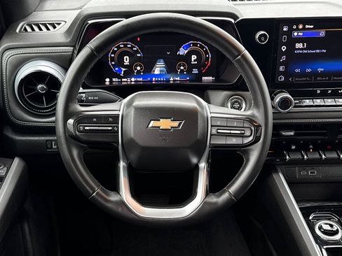 Used 2024 Chevrolet Colorado LT w/ LT Convenience Package AWD/4WD image 16