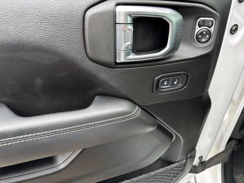 Used 2023 Jeep Wrangler Unlimited Sahara w/ Cold Weather Group image 13