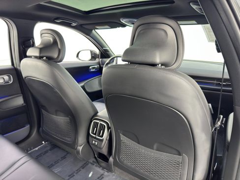 Used 2024 Hyundai Ioniq 6 Limited image 37
