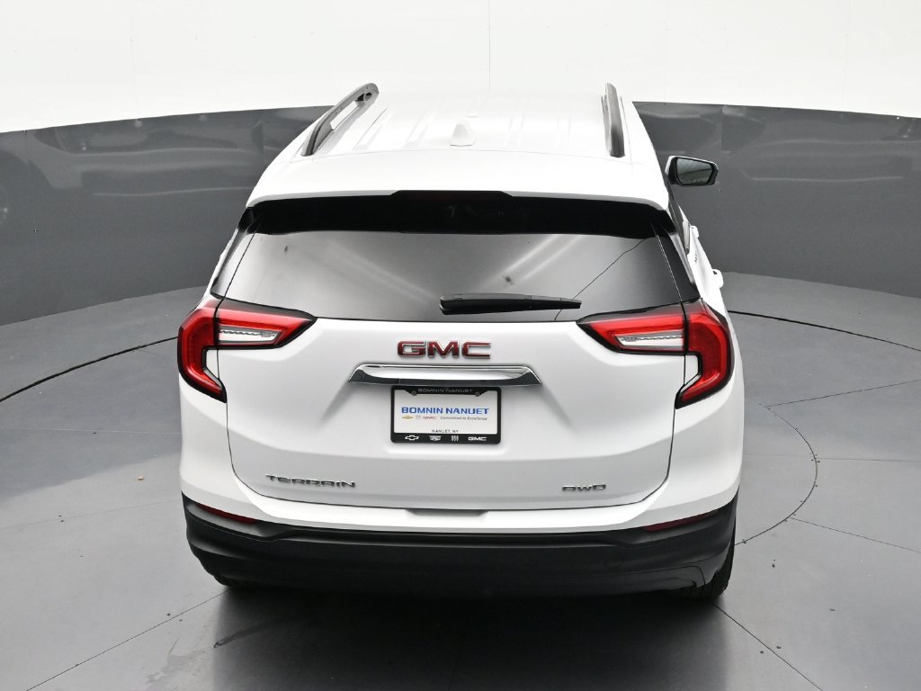 Certified 2022 GMC Terrain SLE w/ Driver Convenience Package AWD/4WD image 19