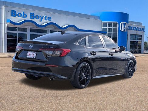 Certified 2024 Honda Civic Sport image 3