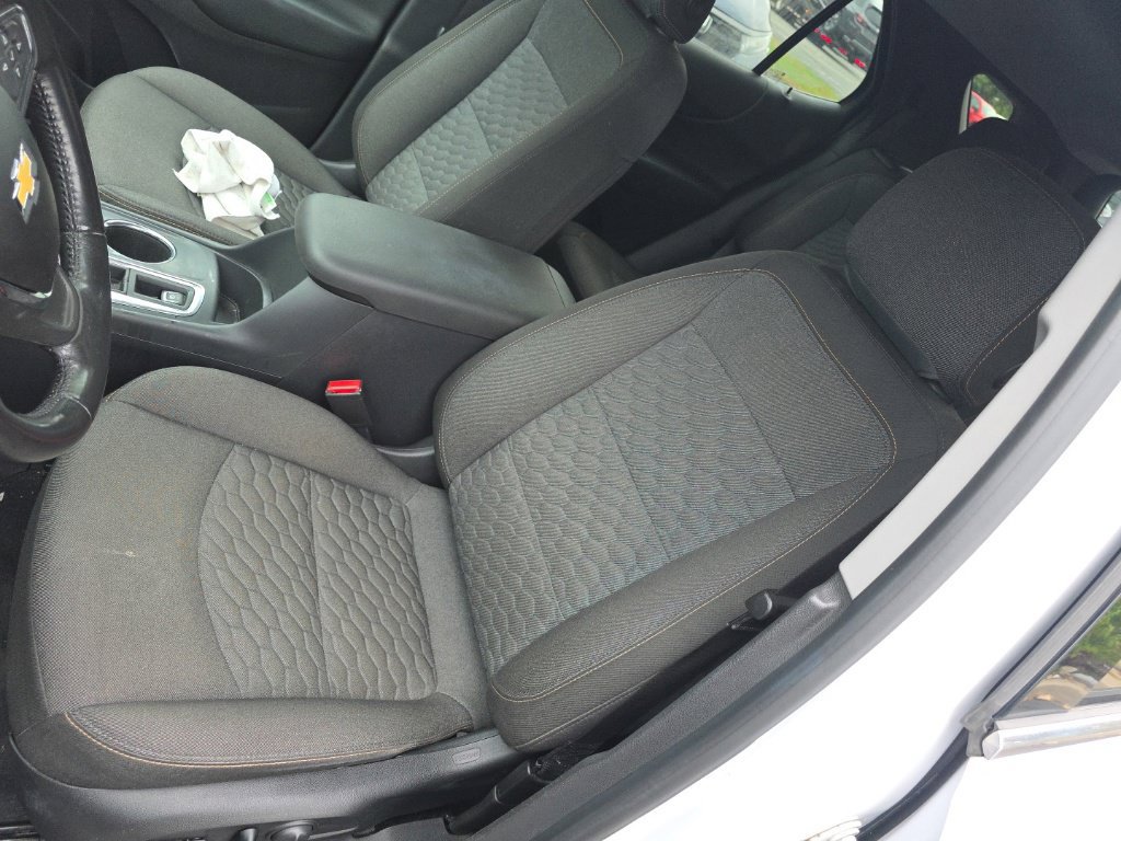 Used 2020 Chevrolet Equinox LT AWD/4WD image 11