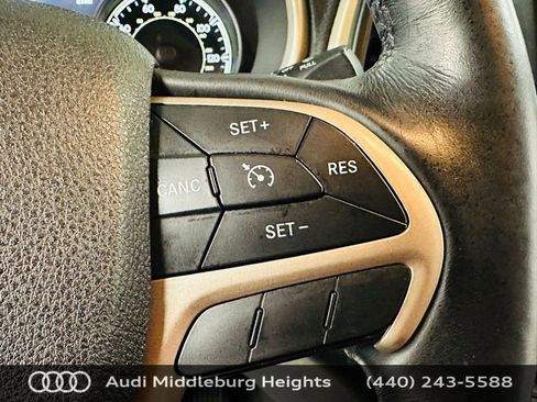 Used 2015 Jeep Cherokee Limited image 18