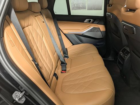 Used 2024 BMW X5 xDrive40i w/ Premium Package AWD/4WD image 39