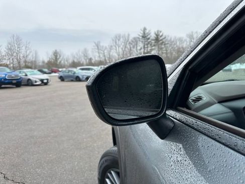 Used 2023 Nissan Rogue S image 15