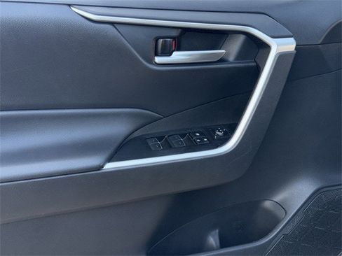 Used 2023 Toyota RAV4 XLE image 27