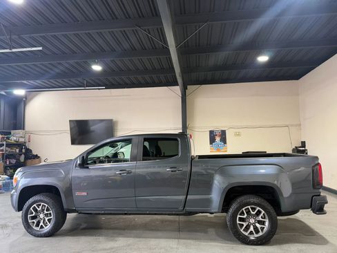 Used 2015 GMC Canyon SLE w/ All-Terrain Package AWD/4WD image 5