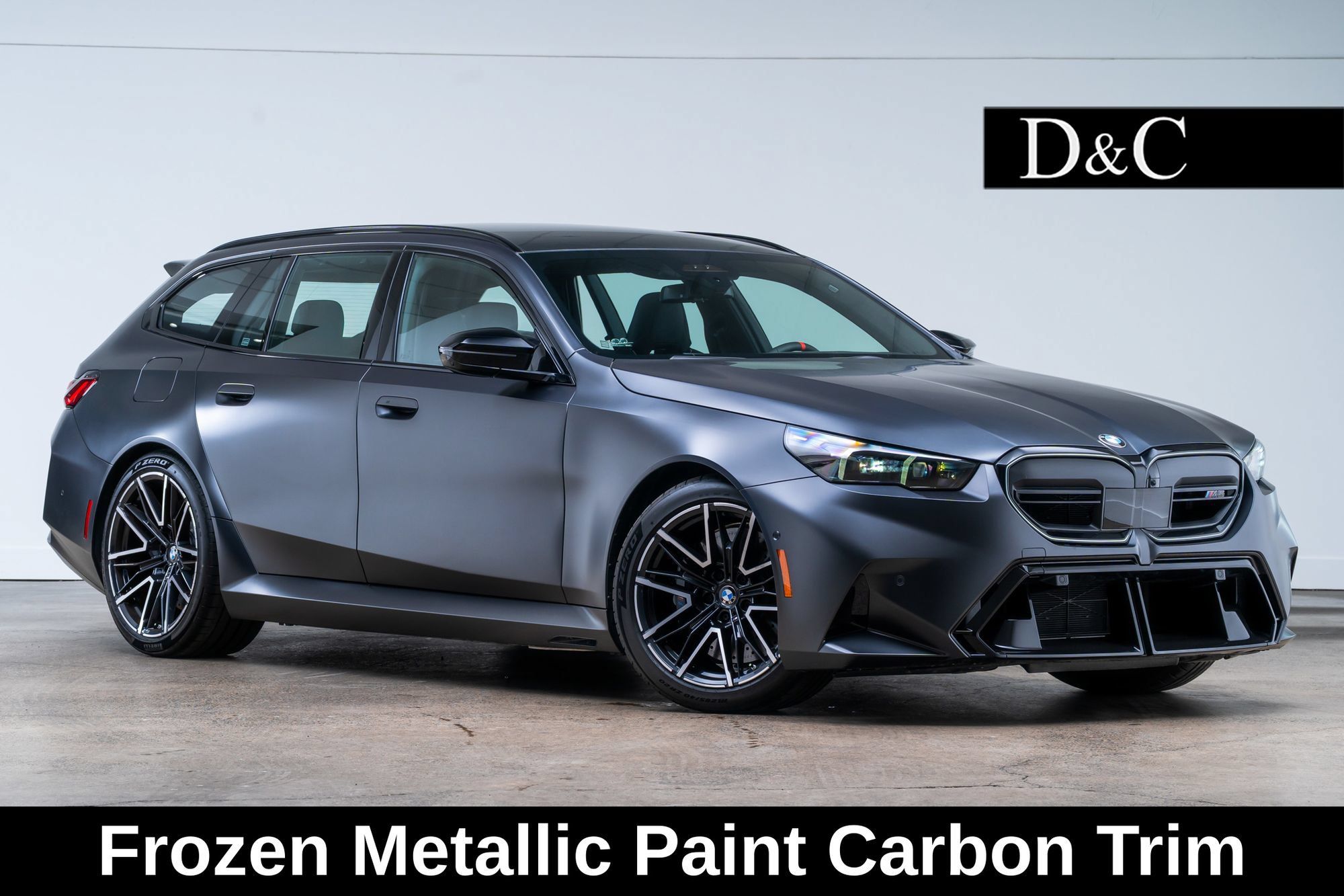 Used 2025 BMW M5 Touring AWD/4WD image 1